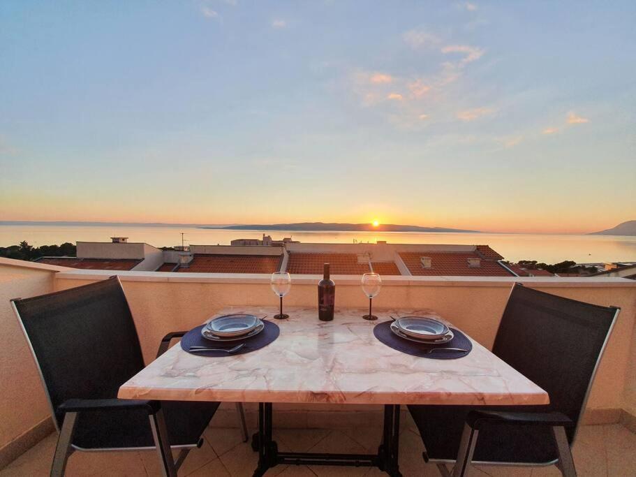 Apartment With Sea View Baška Voda Exteriér fotografie
